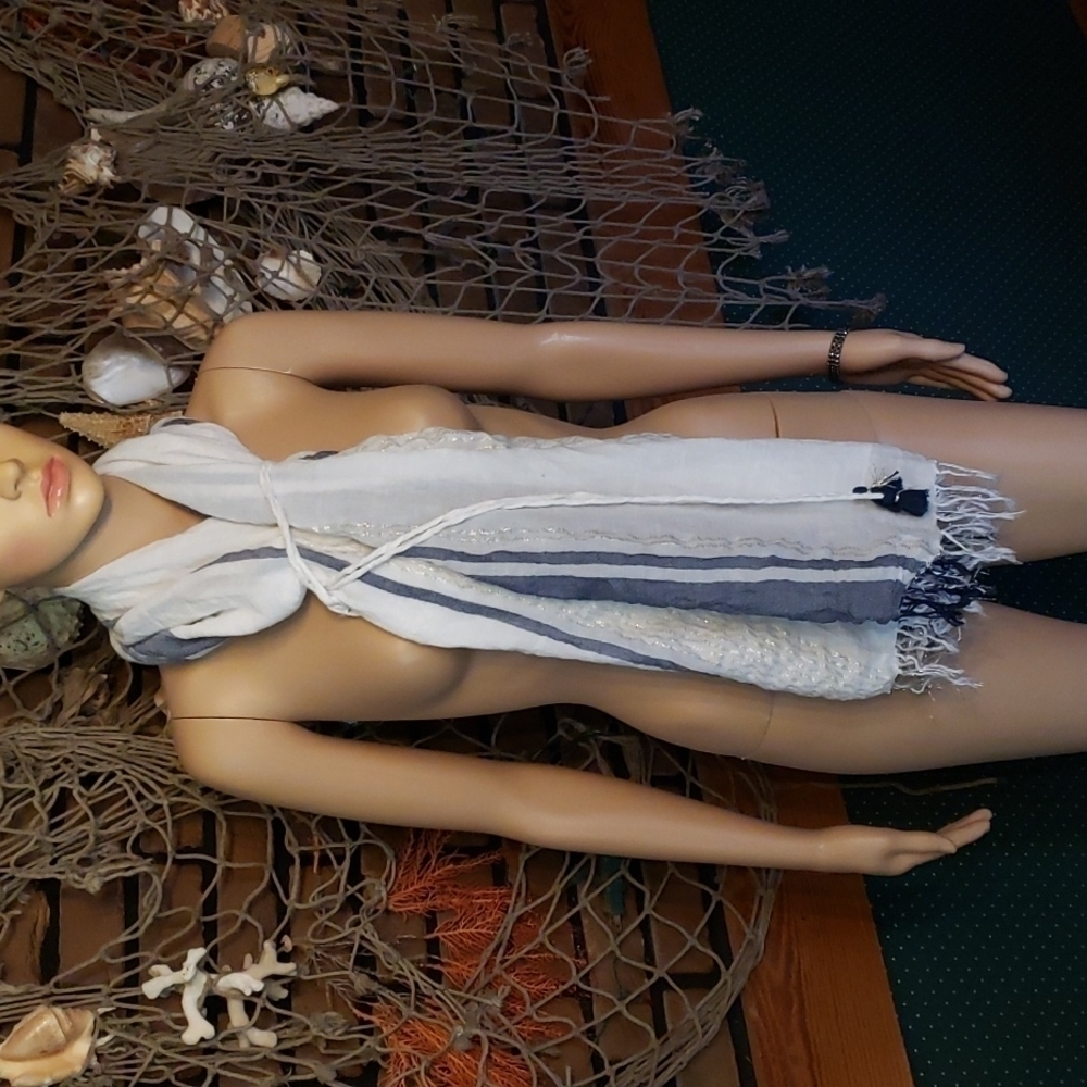 𝅺H&M multi function scarf/wrap - Picture 3 of 10
